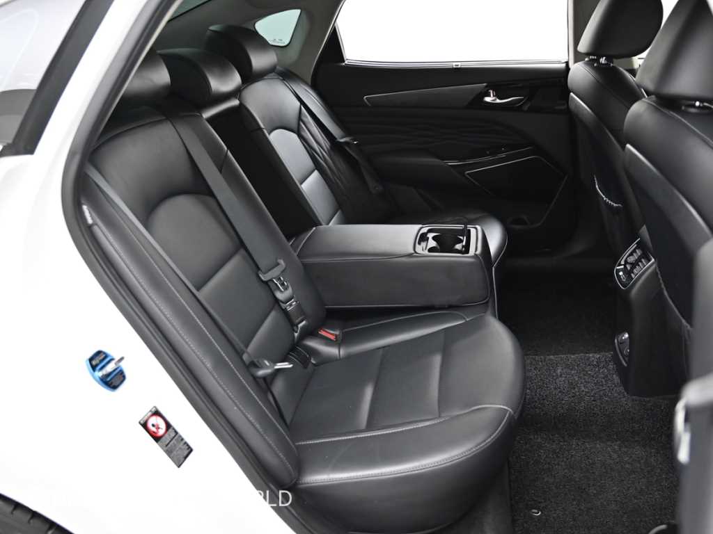KIA K7 - Vista 12