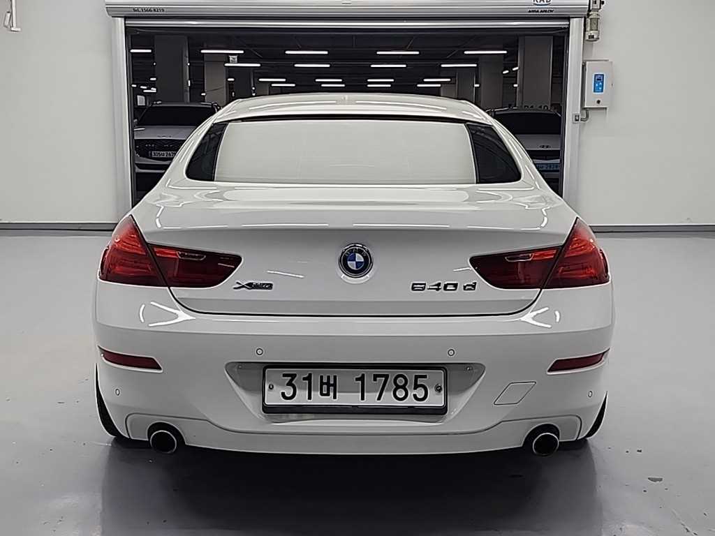 BMW 6 series - Vista 3