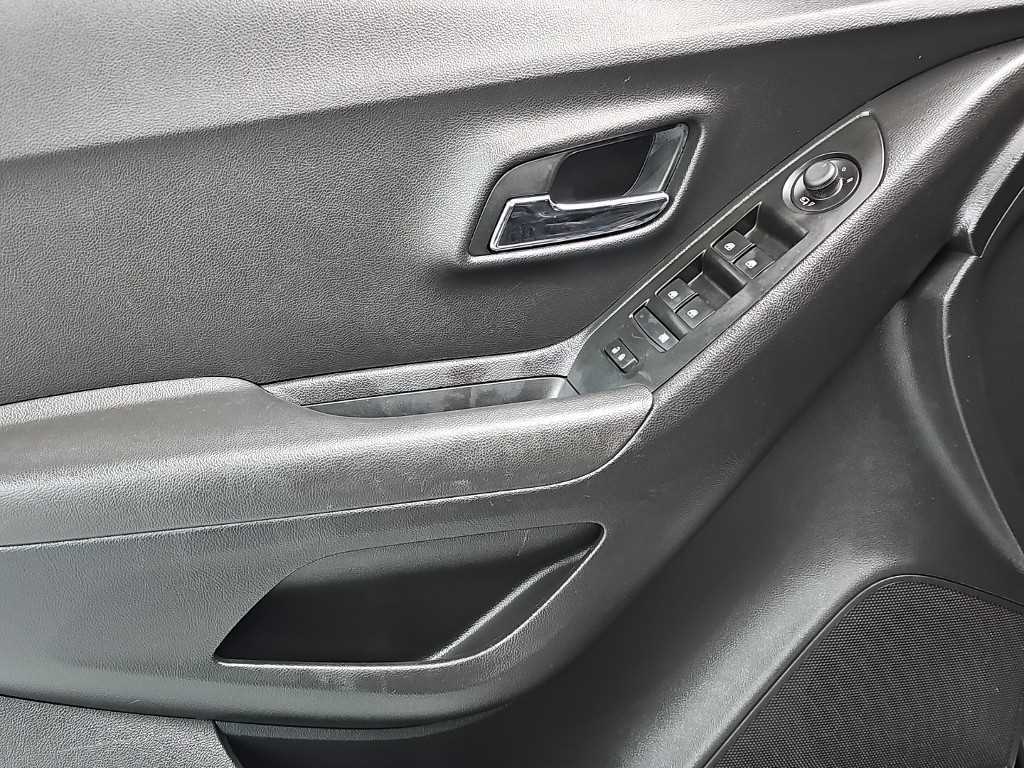Chevrolet Trax 2019 Gris - Importación desde Corea - HF Imports Iquique - Foto 15