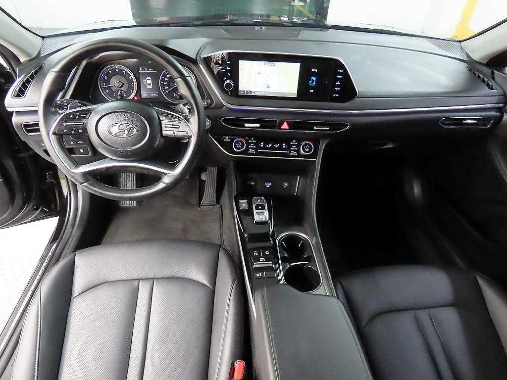 HYUNDAI Sonata - Vista 7