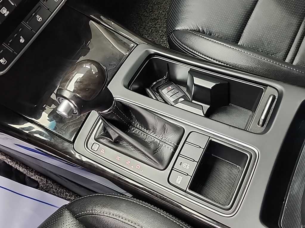 KIA Sorento - Vista 8