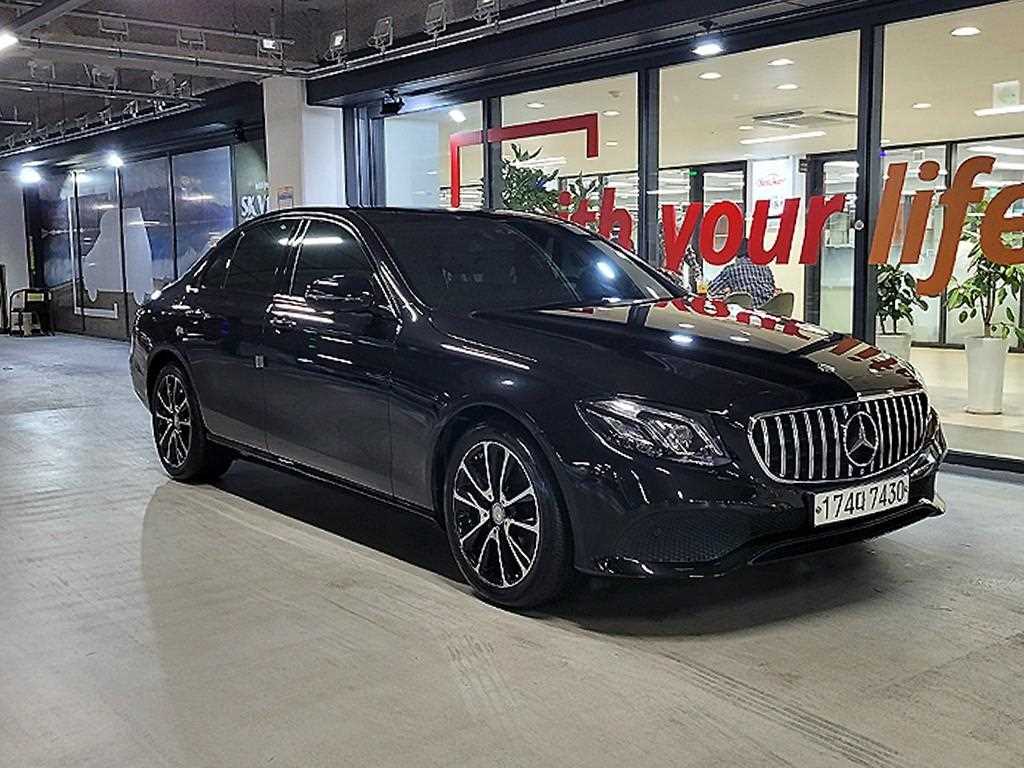 Mercedes Benz E class 2017 Negro - Importación desde Corea - HF Imports Iquique - Foto 1