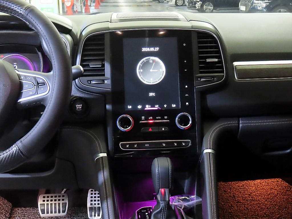 SAMSUNG QM6 - Vista 11