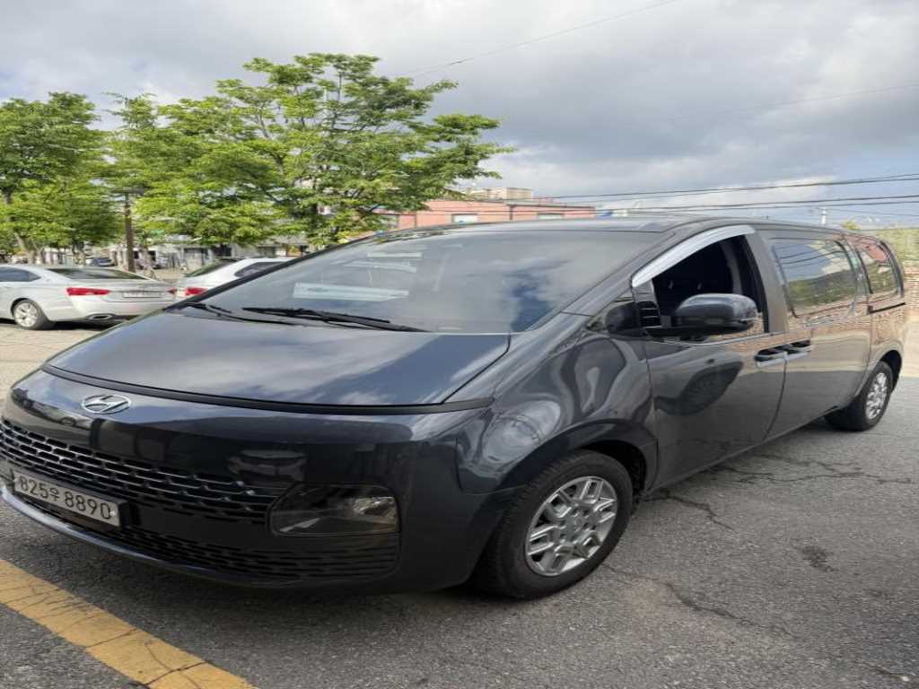 HYUNDAI Staria - Vista 5