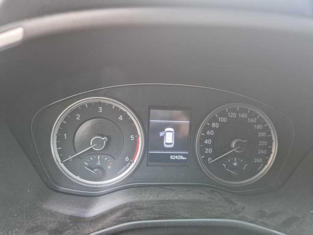 HYUNDAI Santa Fe - Vista 6