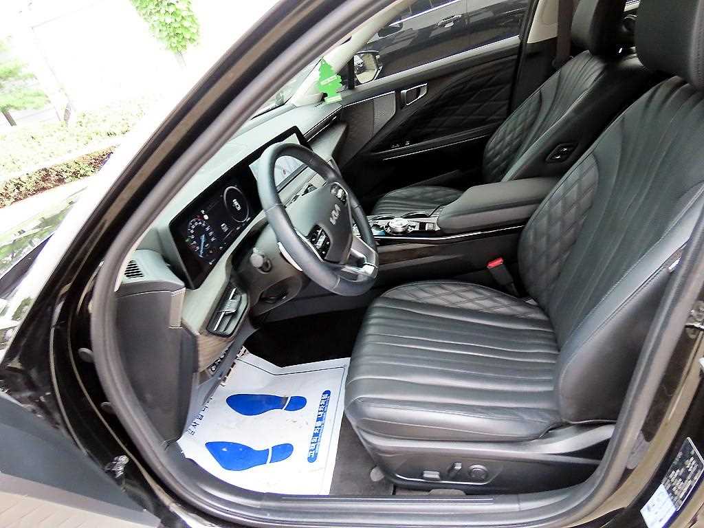 KIA K8 - Vista 5