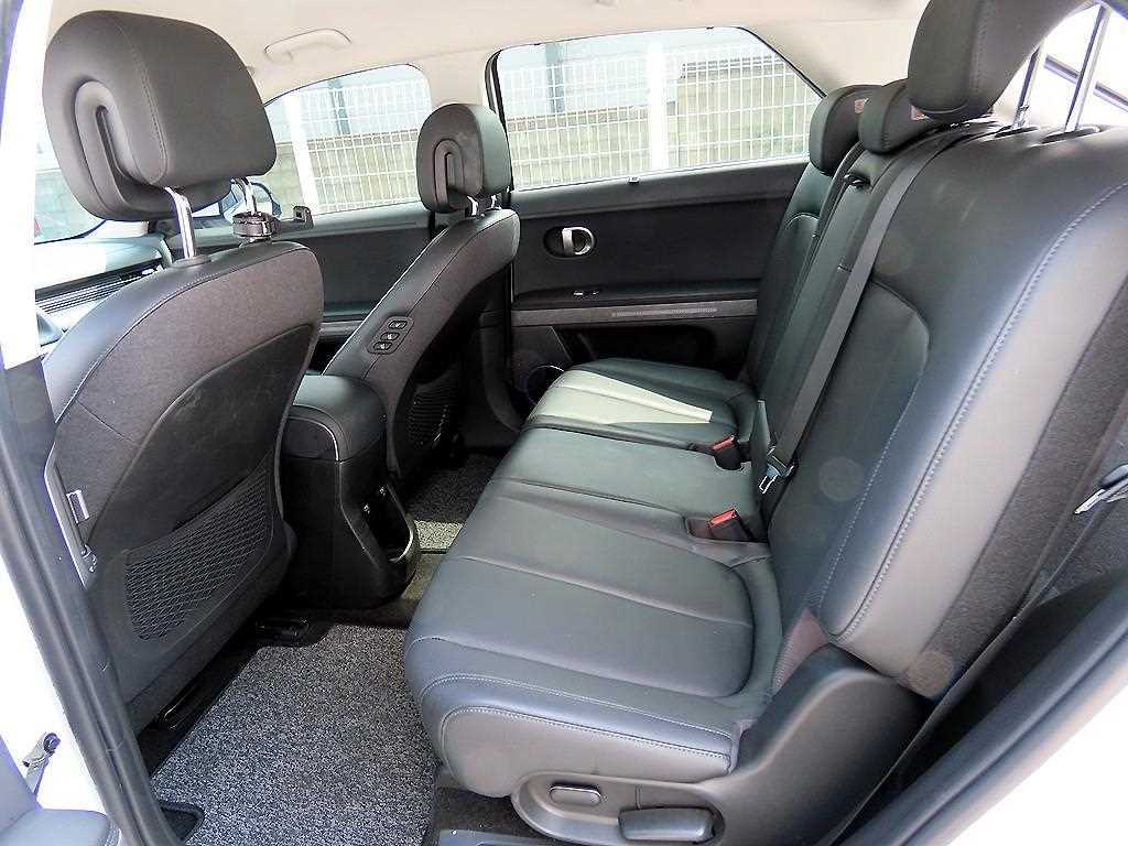 HYUNDAI Ioniq 5 - Vista 6