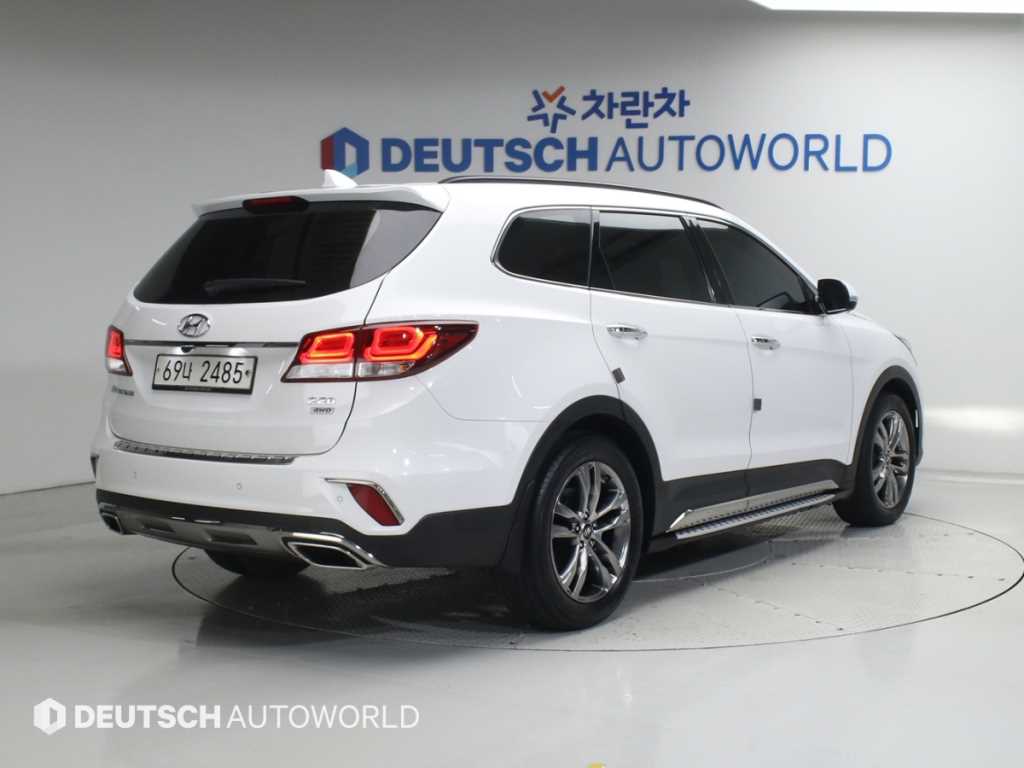 HYUNDAI Maxcruz - Vista 2