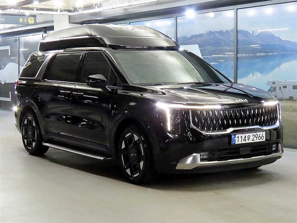 KIA Carnival 2025 Negro - Importación desde Corea - HF Imports Iquique - Foto 1