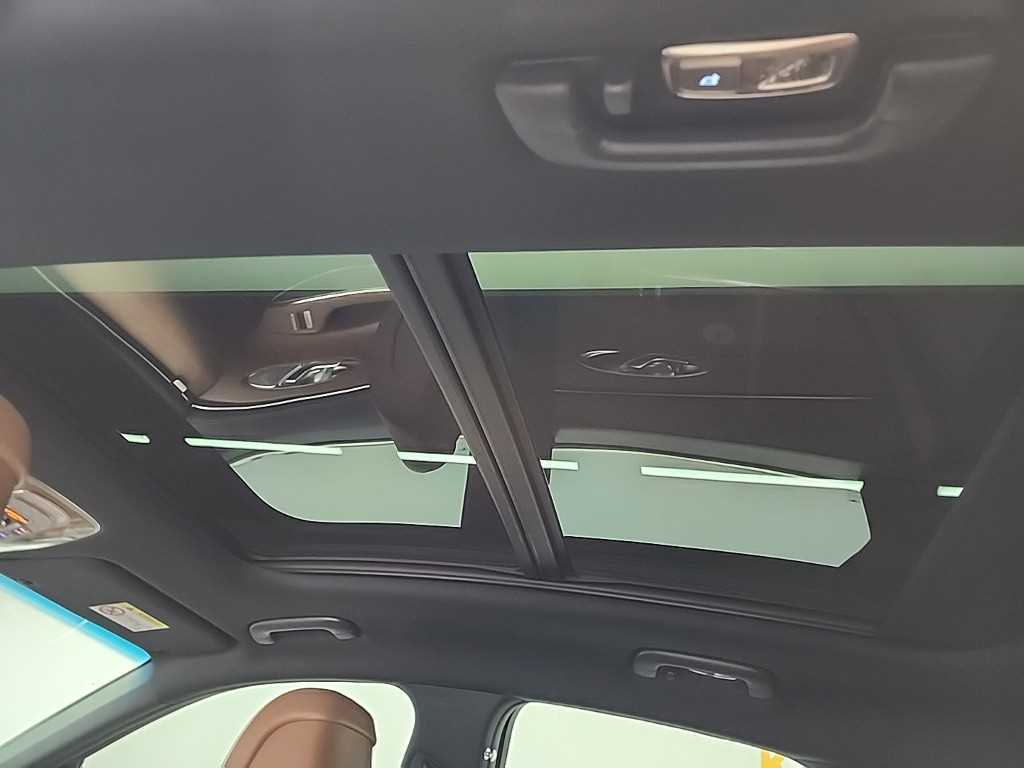 Genesis GV70 2021 Blanco - Importación desde Corea - HF Imports Iquique - Foto 14