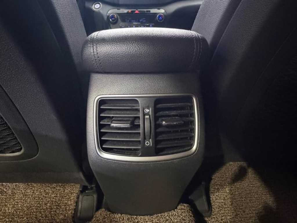 HYUNDAI Tucson 2018 Negro - Importación desde Corea - HF Imports Iquique - Foto 17