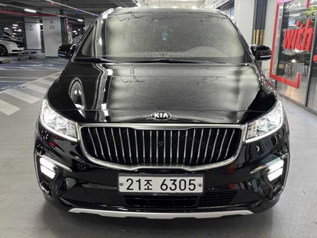 KIA Carnival - Vista 3
