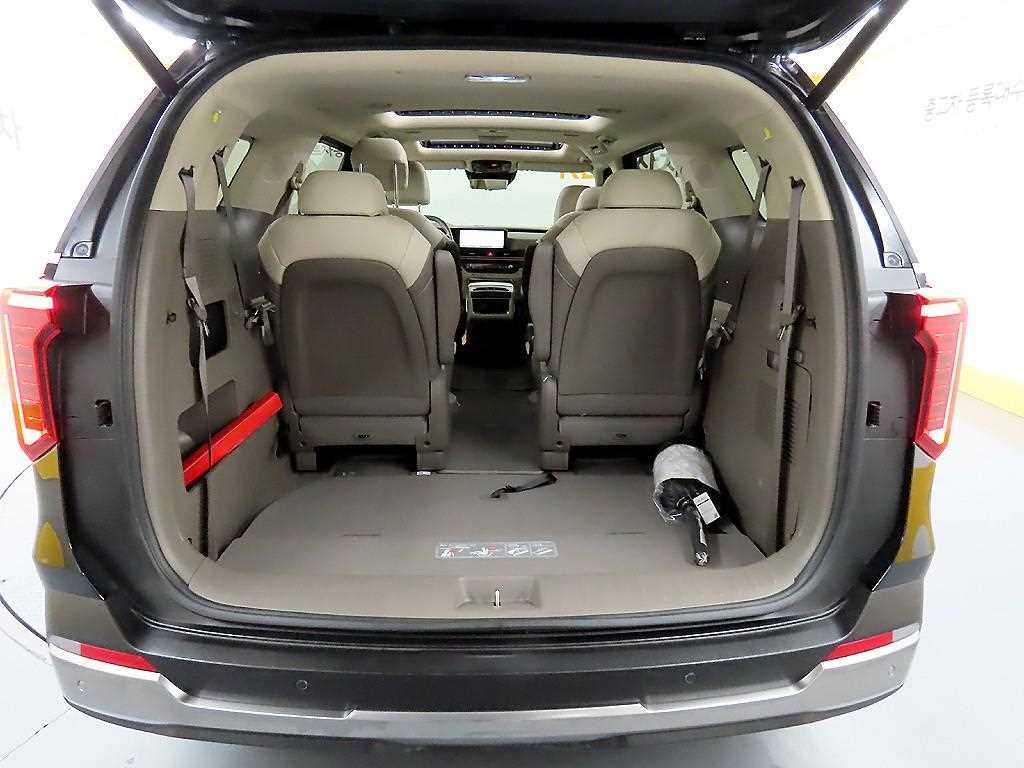 KIA Carnival 2025 Negro - Importación desde Corea - HF Imports Iquique - Foto 18