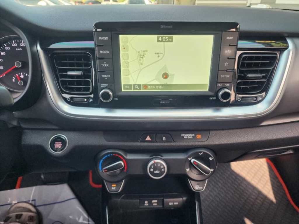 KIA Stonic 2018 - Importación desde Corea - HF Imports Iquique - Foto 14
