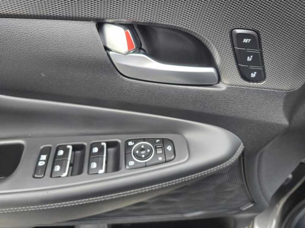 HYUNDAI Santa Fe - Vista 6