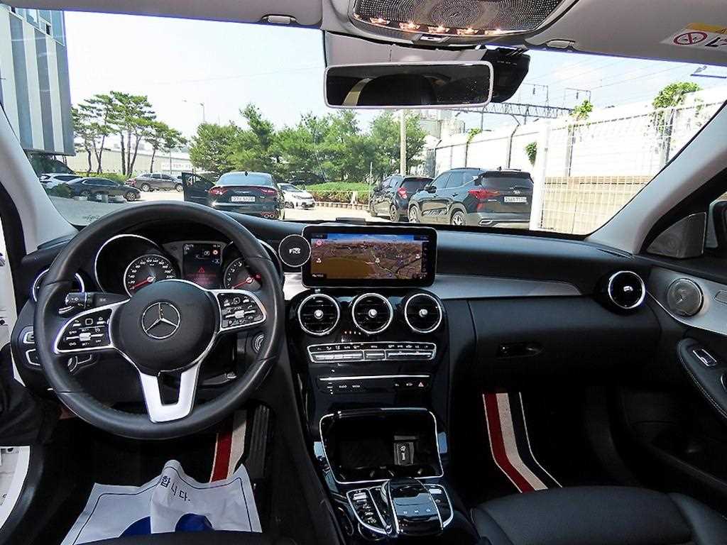 Mercedes Benz C Class - Vista 7