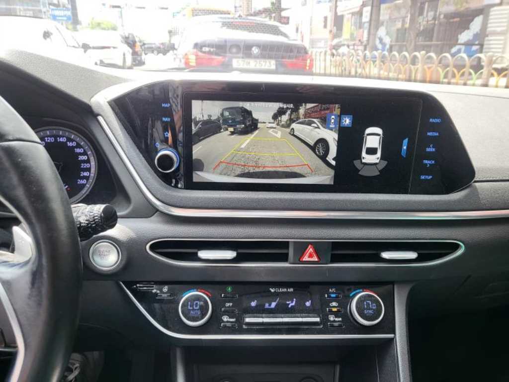 HYUNDAI Sonata - Vista 11