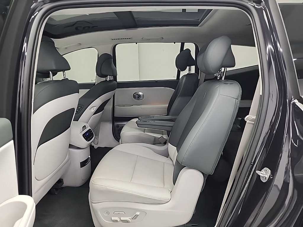 HYUNDAI IONIQ 9 - Vista 12