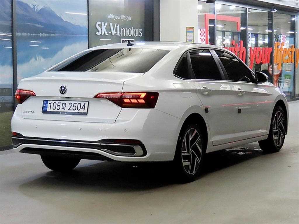 Volkswagen Jetta - Vista 4