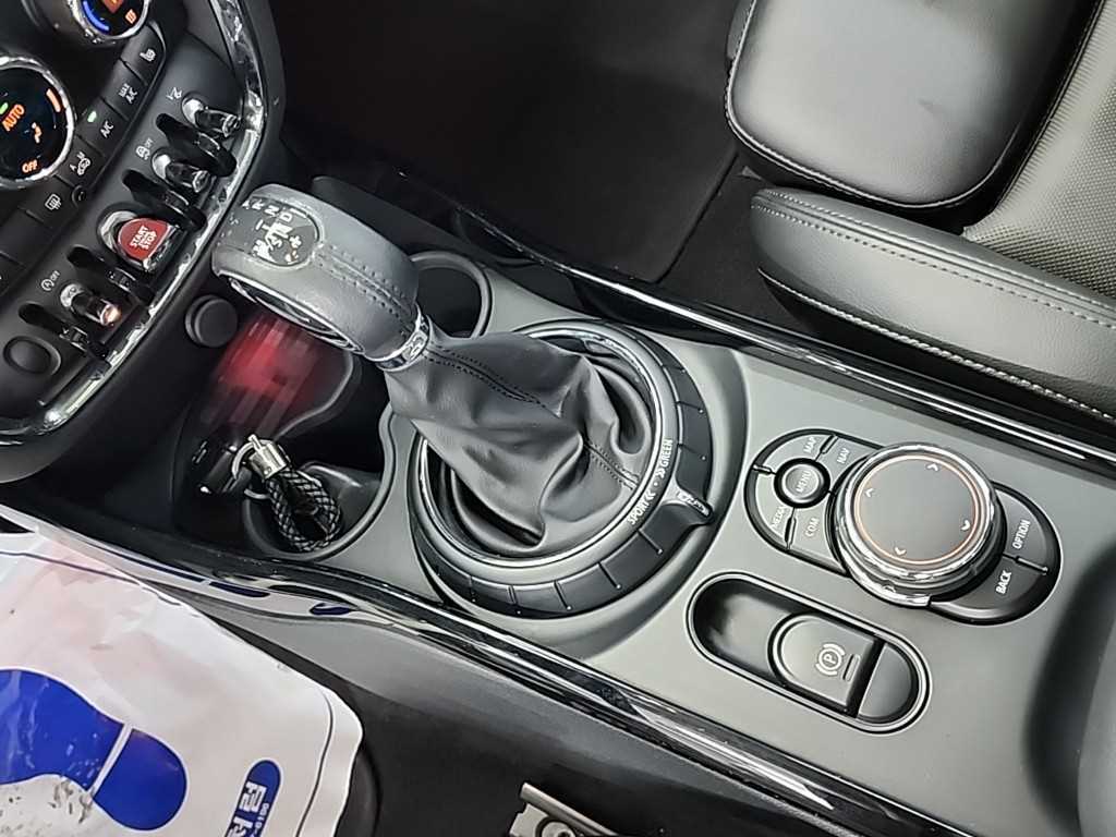 Mini Clubman - Vista 8
