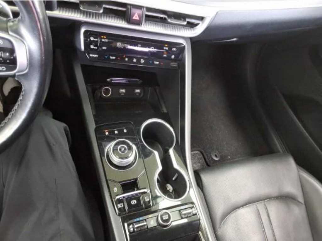 KIA K5 - Vista 9