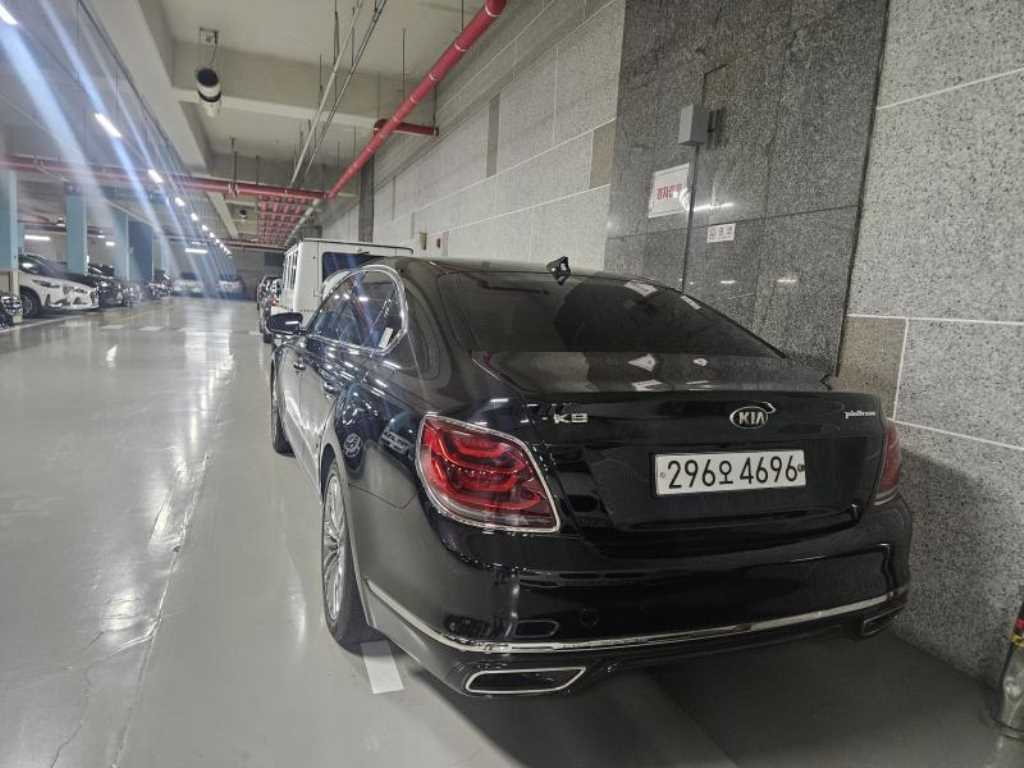 KIA K9 - Vista 3