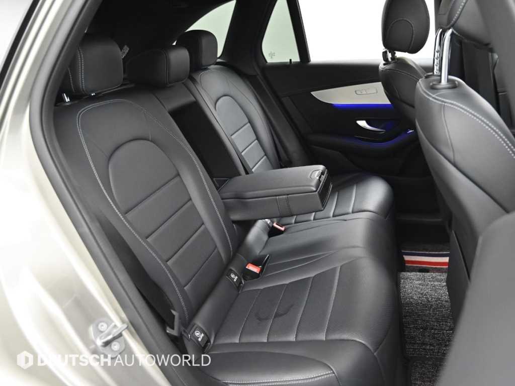 Mercedes Benz GLC Class - Vista 12