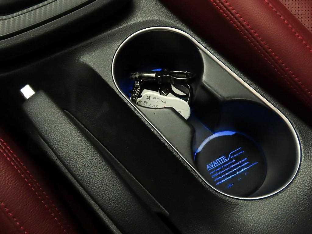HYUNDAI Avante - Vista 12
