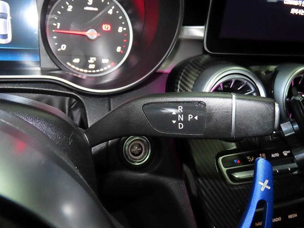 Mercedes Benz C Class - Vista 10
