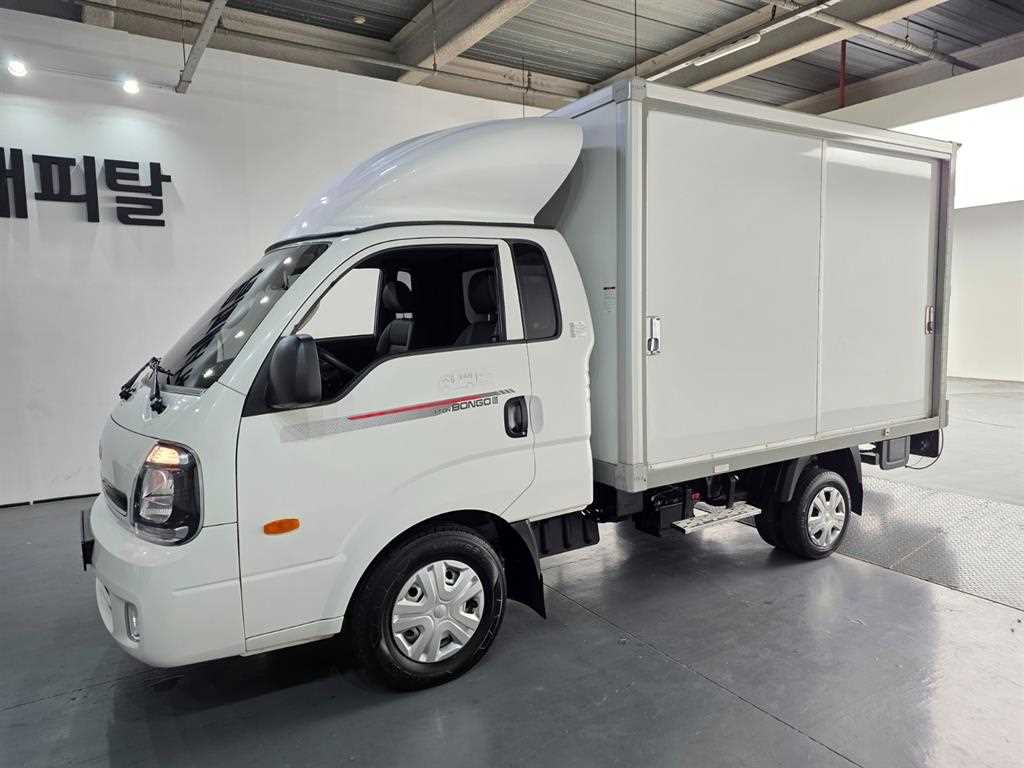 Small Truck Normal Box(High Deck) 2025 Blanco - Importación desde Corea - HF Imports Iquique - Foto 1