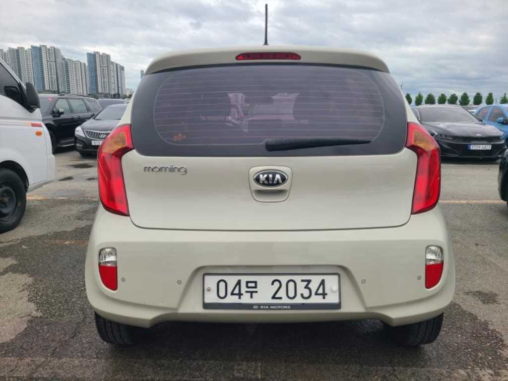 KIA Morning - Vista 5