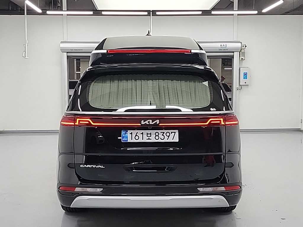 KIA Carnival - Vista 3