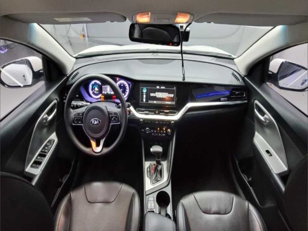 KIA Niro - Vista 12