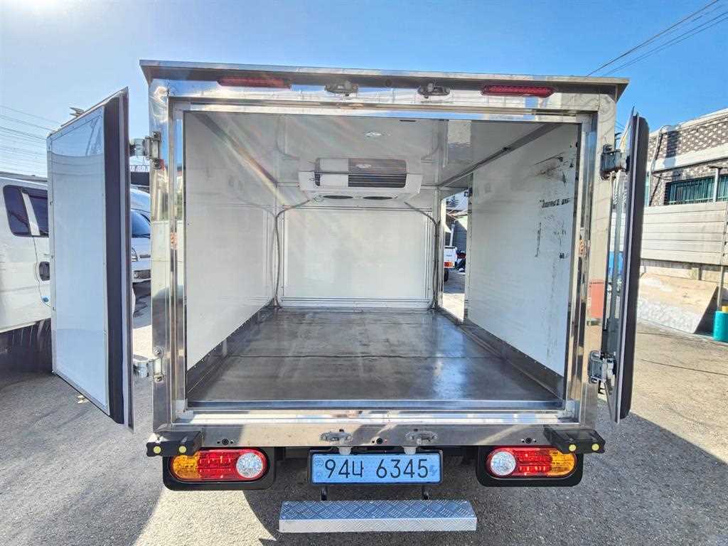 Small Truck Freezer Box(Low Deck) - Vista 11
