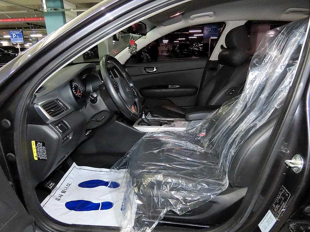 KIA K5 - Vista 6