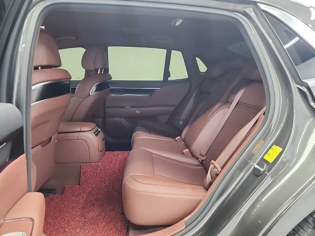 Genesis G90 - Vista 12