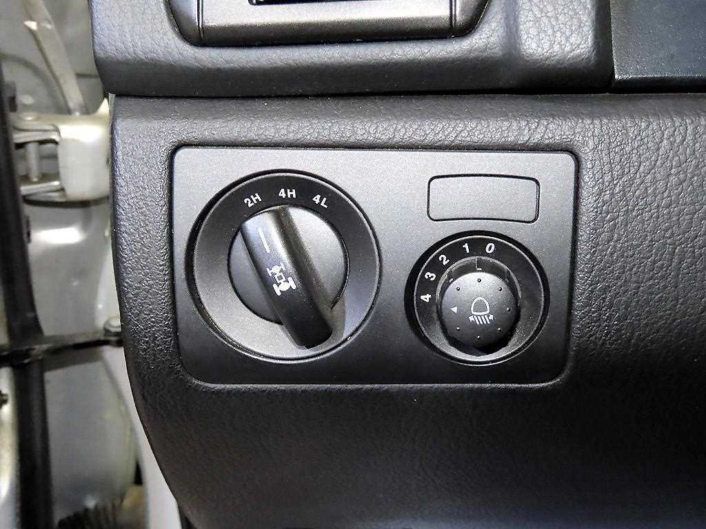 Ssangyong Rexton 2016 Plateado - Importación desde Corea - HF Imports Iquique - Foto 14