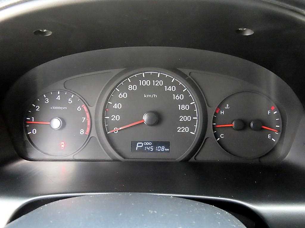 HYUNDAI Starex - Vista 9