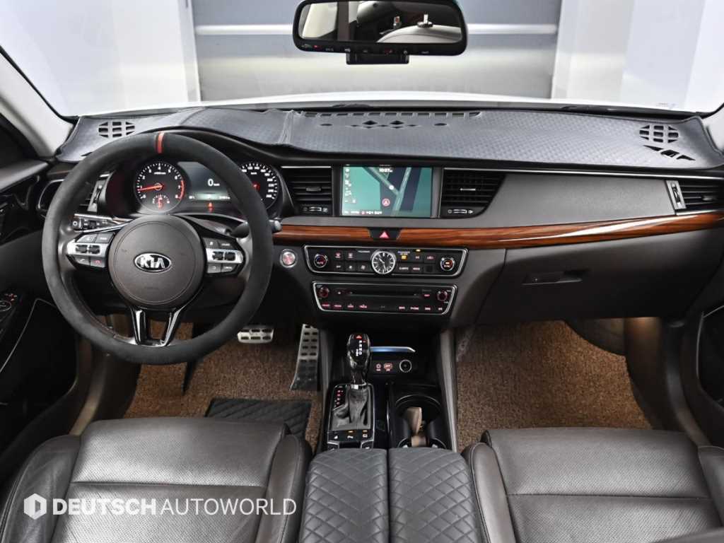 KIA K7 - Vista 8