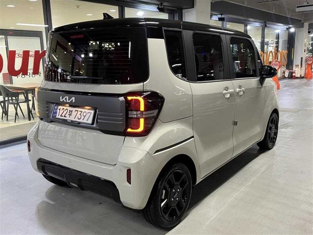KIA Ray - Vista 7