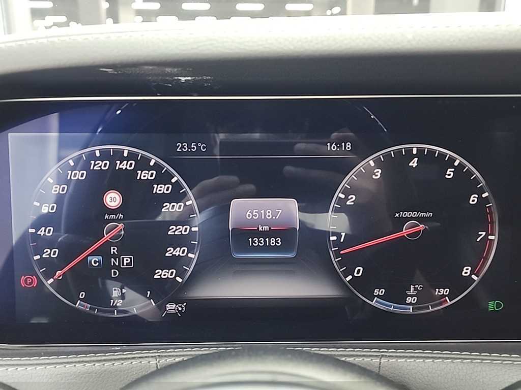 Mercedes Benz S Class - Vista 6