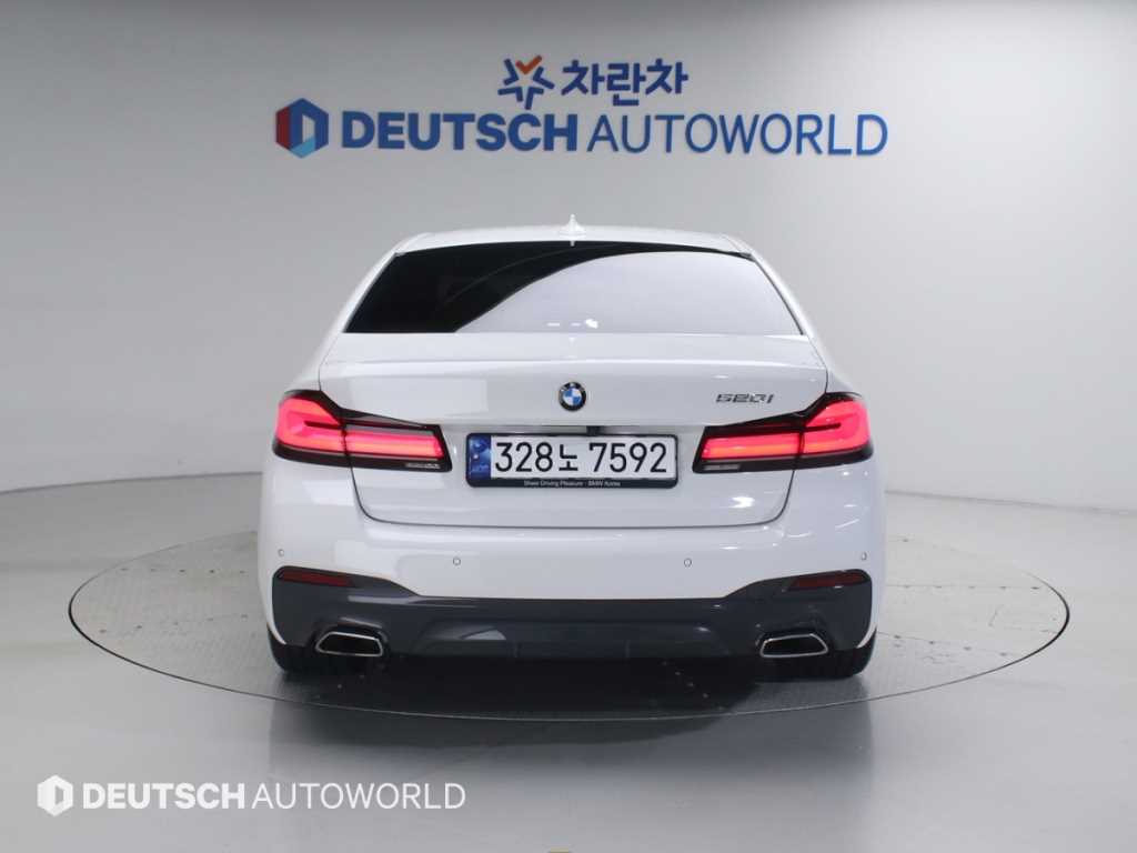 BMW 5 Series - Vista 4