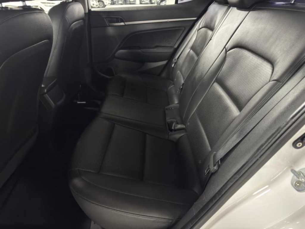 HYUNDAI Avante 2018 - Importación desde Corea - HF Imports Iquique - Foto 17