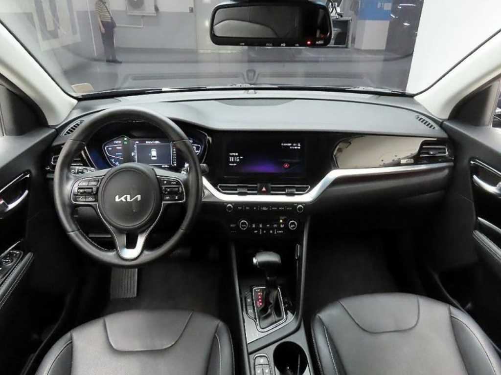 KIA Niro - Vista 8