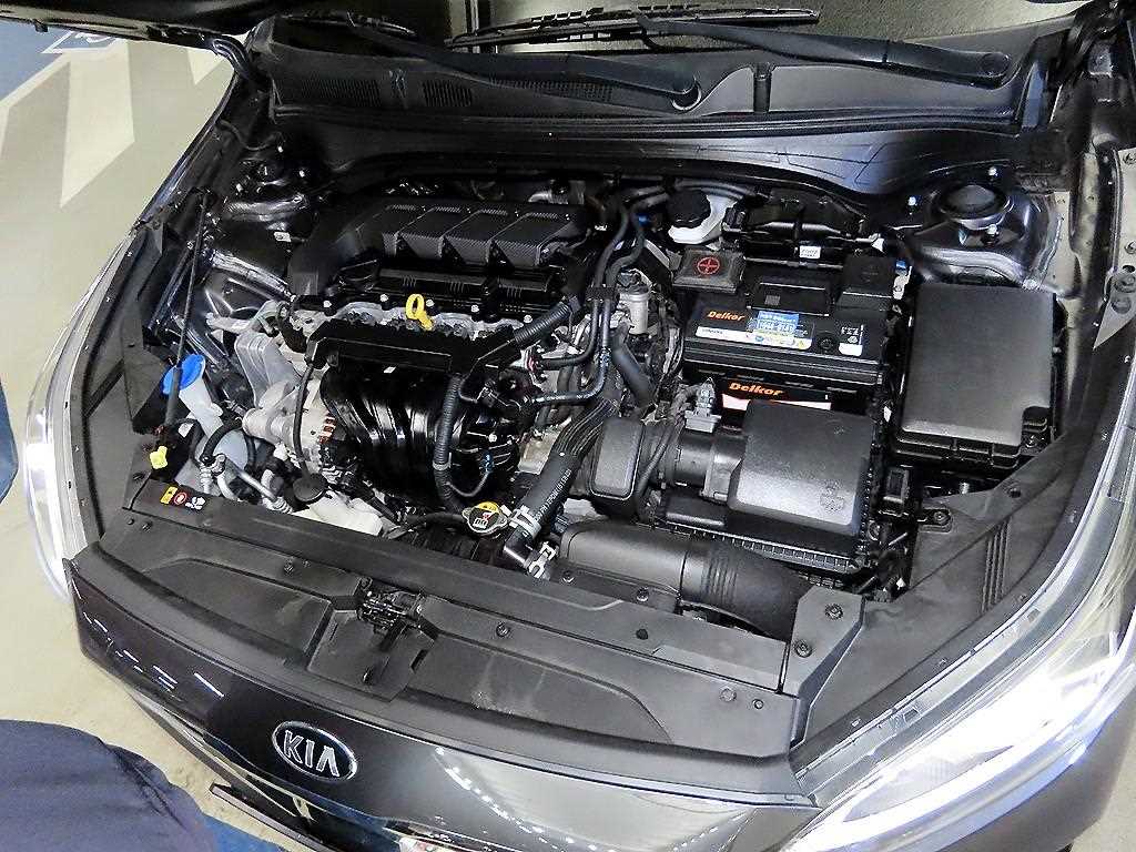 KIA K3 2019 Gris - Importación desde Corea - HF Imports Iquique - Foto 19