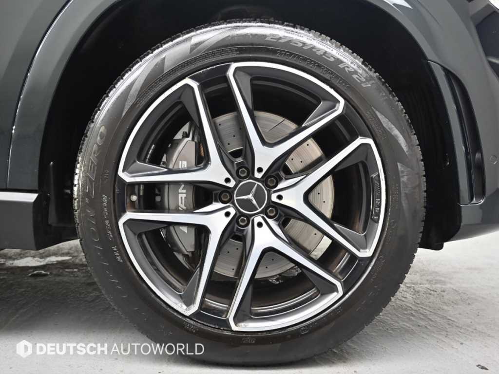 Mercedes Benz GLE Class - Vista 5