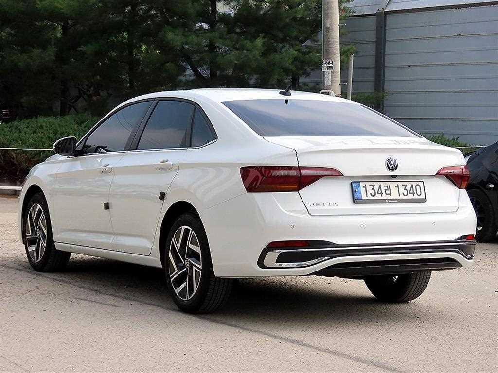 Volkswagen Jetta - Vista 3