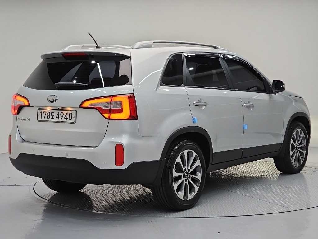 KIA Sorento - Vista 4