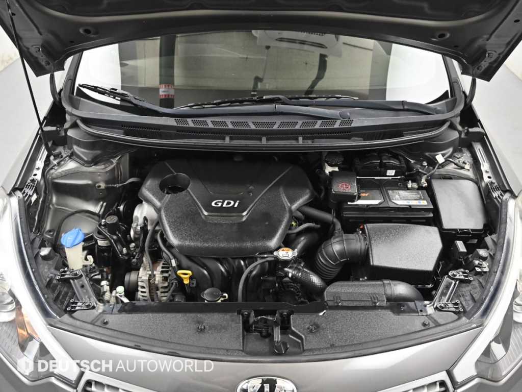 KIA K3 - Vista 6