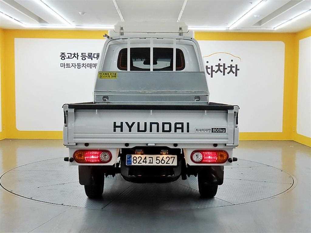 Small Truck Cargo (small) - Vista 3
